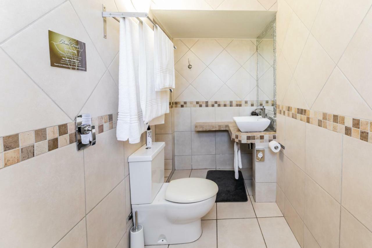 Arum Guest House Іст-Лондон Екстер'єр фото